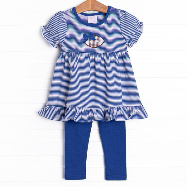  This set features a puff sleeve top in a blue striped print and coordinating blue knit leggings to match. 