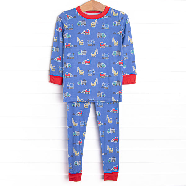 This set&nbsp;is made of the extremely soft, stretchy bamboo viscose fabric that feels like butter and features a construction print.