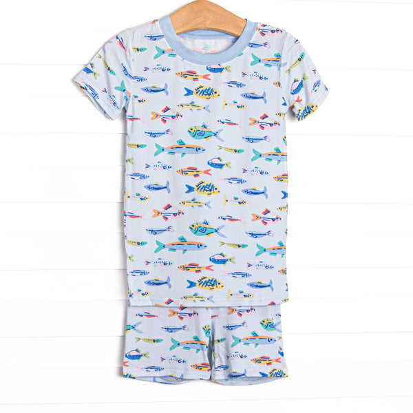This set features&nbsp;extremely soft, stretchy bamboo viscose fabric that feels like butter and a fish print.