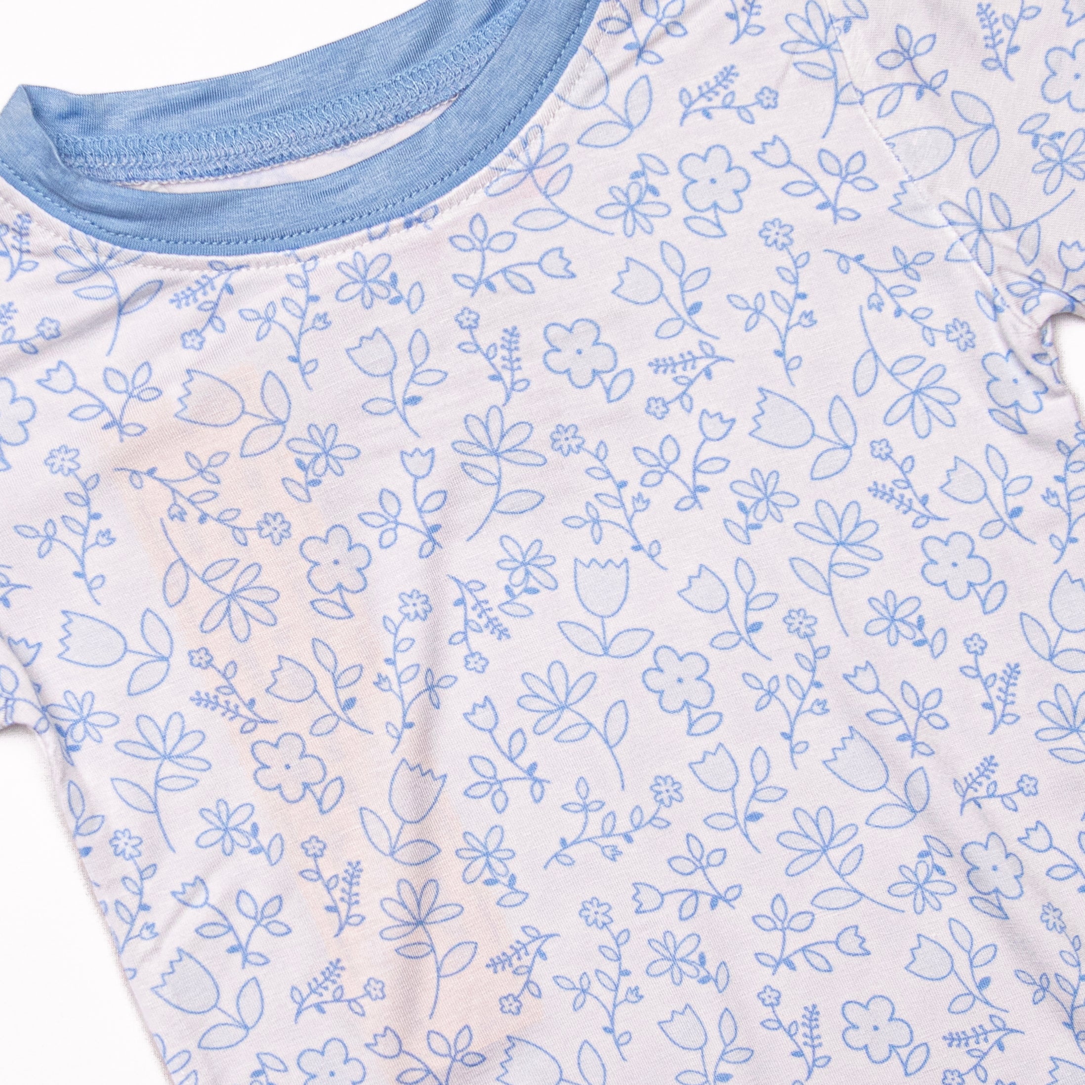 Blue willow deals clothing