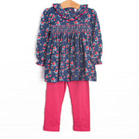 This set features a ruffle collar, a dainty smocking, and the prettiest pink floral print