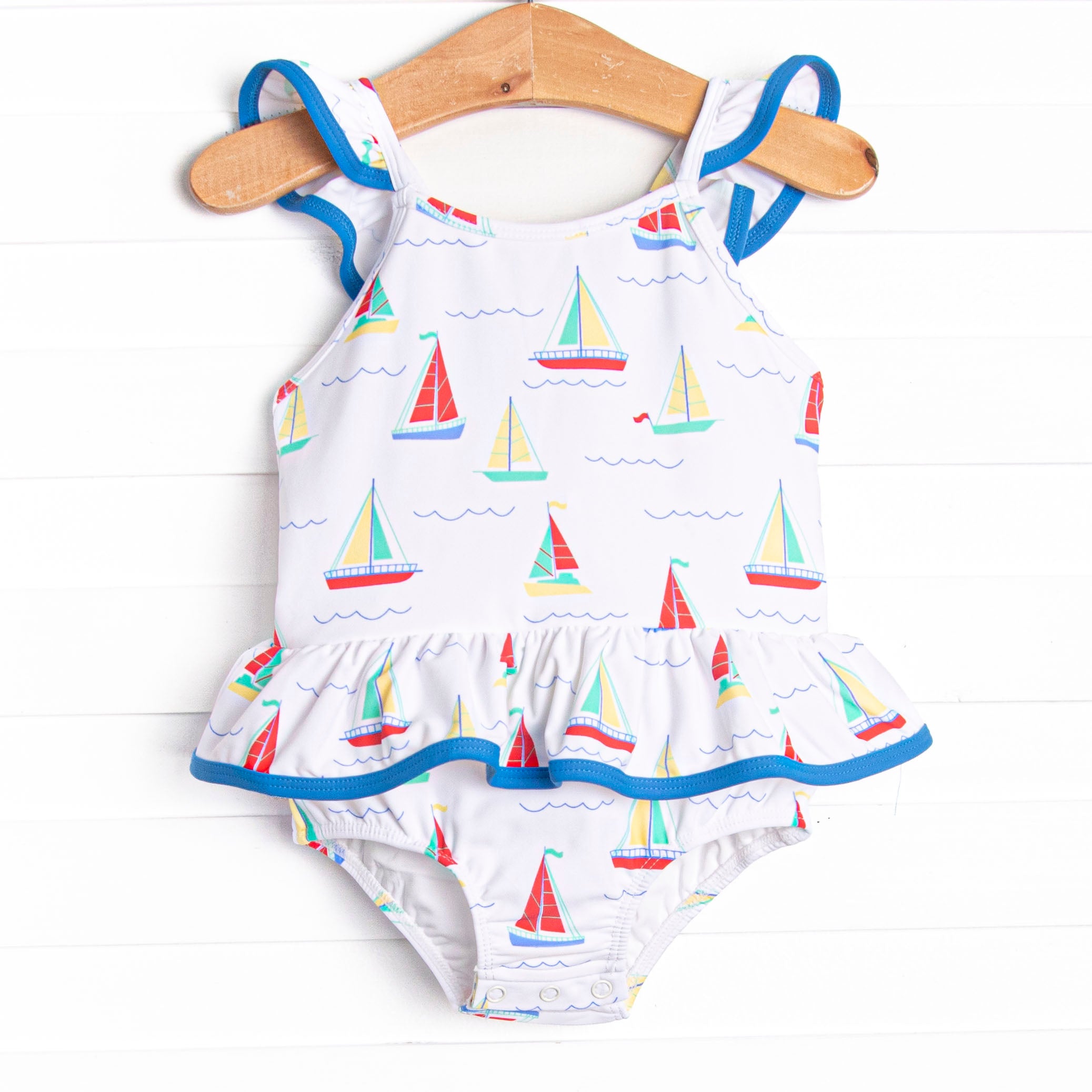 ワンピース Stitch Balloon One Piece White Women's white one-piece swimsuit with starfish Sea Star