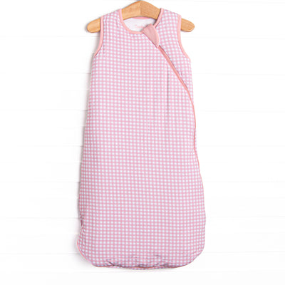 Featuring the softest bamboo knit material, zipper closure, and the prettiest light pink gingham , this bag is designed to help your little one fall asleep faster and stay asleep longer.