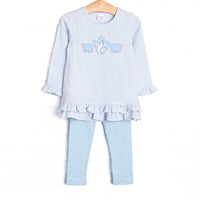  This adorable legging set features blue striped fabric, a tea set applique, tiered ruffles, and matching blue leggings. 