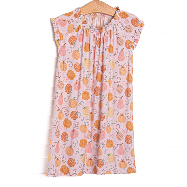 This night gown&nbsp;is made of the extremely soft, stretchy bamboo viscose fabric that feels like butter and features a pink pumpkin print.