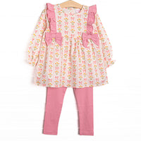  This set features pink floral and bow print, pink ruffles, and bows on the sides. Coordinating pink leggings to match. 