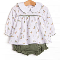  This diaper set features a top in a mallard print with a peter pan collar, and coordinating green knit diaper cover. 