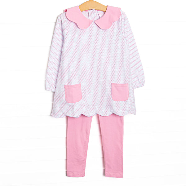 This set features a pink bitty dot top with a pink collar and pockets. Coordinating pink leggings to match.