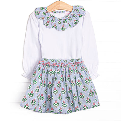 This set features a long sleeve top with a scalloped trimmed blue floral collar and coordinating skirt to match. 