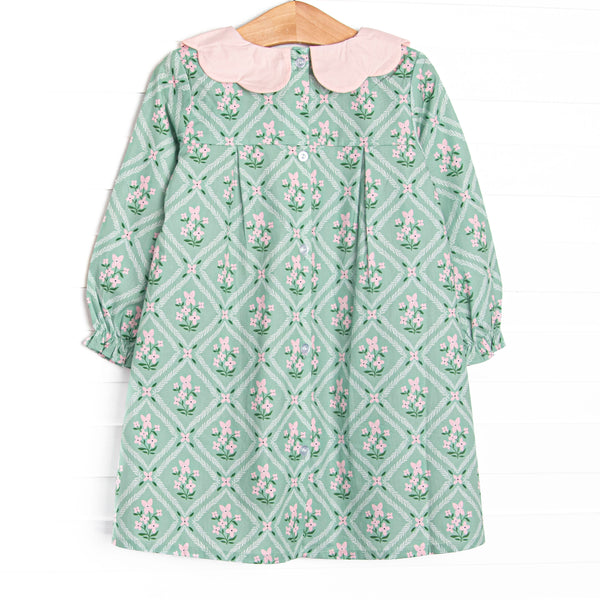 Tiled Tassels Scalloped Pocket Dress, Green