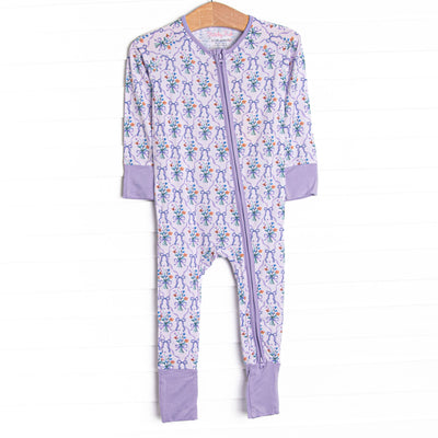  This zippy is made of the extremely soft, stretchy bamboo viscose fabric that feels like butter. With fold over cuffs at the feet so it can be worn as a romper or a zippy, a double zipper for easier diaper changes, and a floral print 