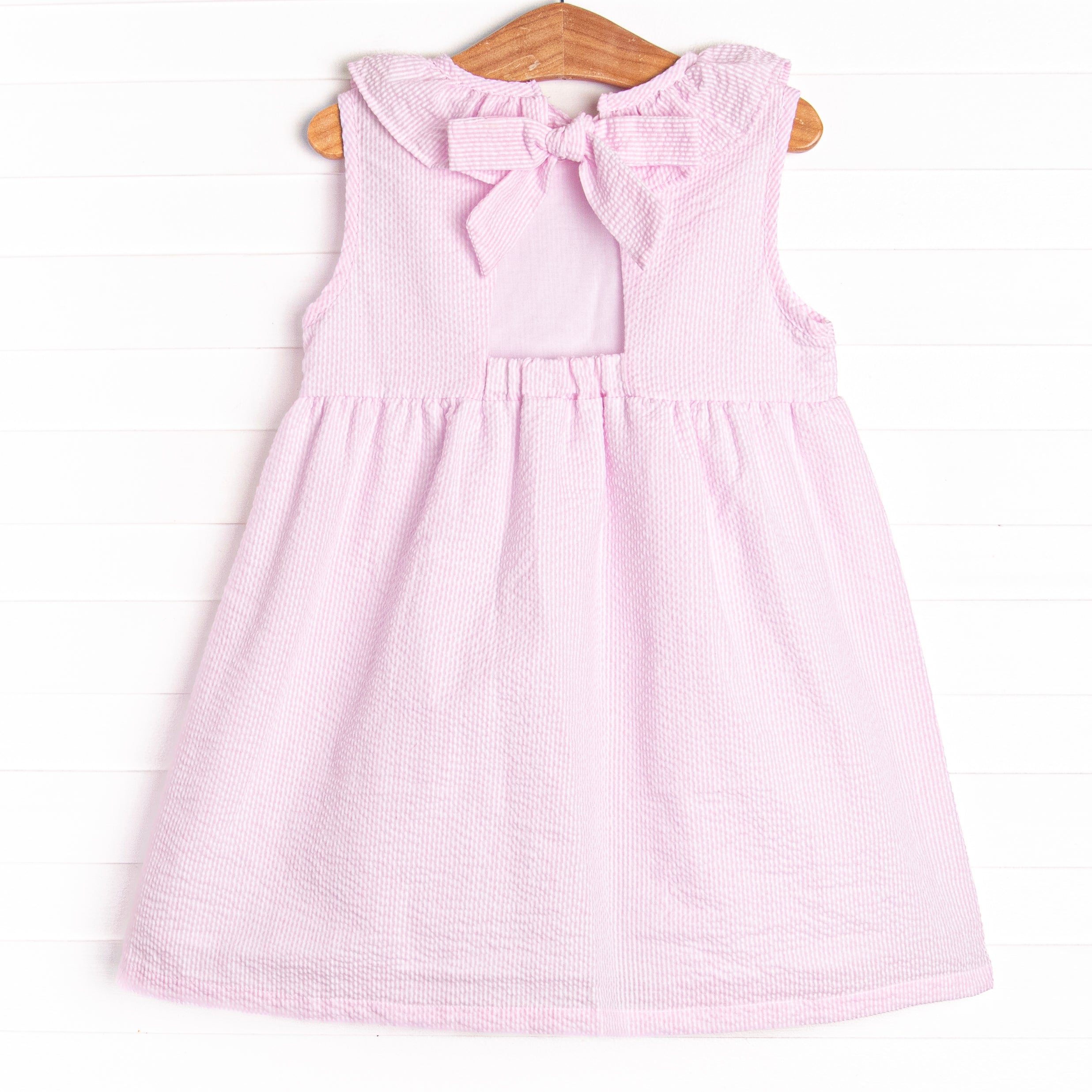 seersucker dress Girl's Spring Seersucker Dress in Pink size 8