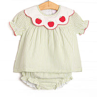 This diaper set features green seersucker material, apple trio applique on the collar, and red trim. Comes with a matching diaper cover.