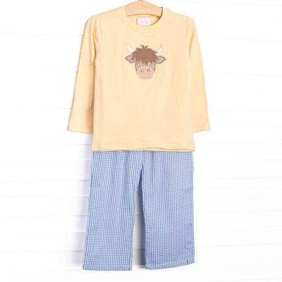  This set features a yellow top, Highland cow applique, and long sleeves. Coordinating blue gingham pants to match. 