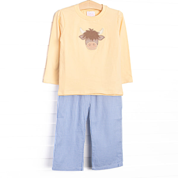  This set features a yellow top, Highland cow applique, and long sleeves. Coordinating blue gingham pants to match. 