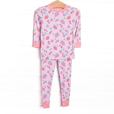 This set is made of the extremely soft, stretchy bamboo viscose fabric that feels like butter and features a strawberry print.