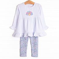 This set features a long sleeve top with a turkey applique and blue floral print leggings to match.