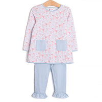  This set features blue striped fabric, a pink poodle print, blue front pockets, and blue elbow patches. Coordinating blue ruffle leggings to match. 