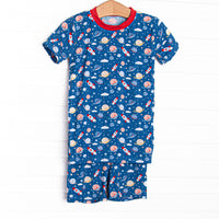 This set&nbsp;is made of the extremely soft, stretchy bamboo viscose fabric that feels like butter and features an outer space print.
