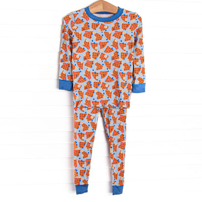 This set is made of the extremely soft, stretchy bamboo viscose fabric that feels like butter and features a waffles and fruits print