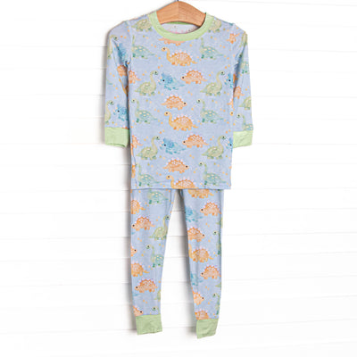  This set is made of the extremely soft, stretchy bamboo viscose fabric that feels like butter and features a dinosaur print. 
