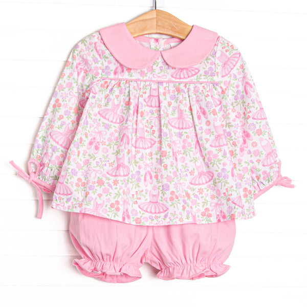 This set features pink ballerina printed fabric, a pink Peter Pan collar, and long sleeves. Coordinating pink bloomer shorts to match.