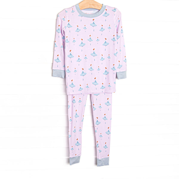 This set is made of the extremely soft, stretchy bamboo viscose fabric that feels like butter and features a ballerina print.