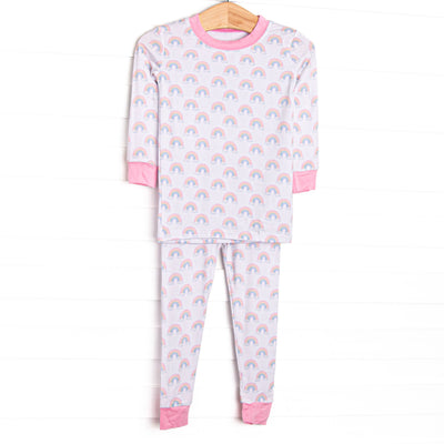 This set&nbsp;is made of the extremely soft, stretchy bamboo viscose fabric that feels like butter and features a pink rainbow print.