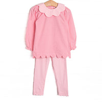  This set features a pink scalloped trim top with a pink striped scalloped collar, and pink leggings to match. 