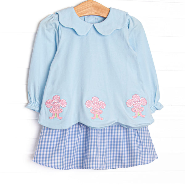 This set features blue fabric, a scalloped collar, and rose applique. Coordinating blue gingham skirt to match.