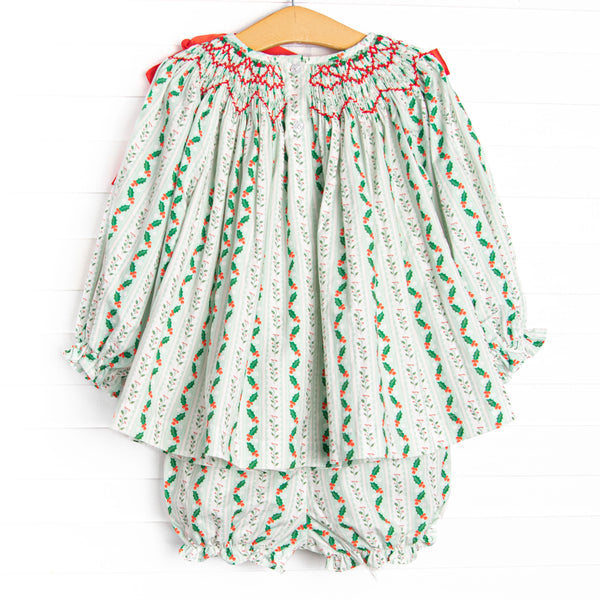 Giving Season Garland Smocked Bloomer Set, Green