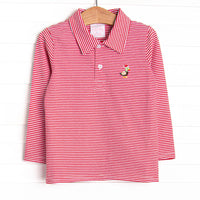  This top features a red striped print, a polo collar and a santa mallard embroidery. 