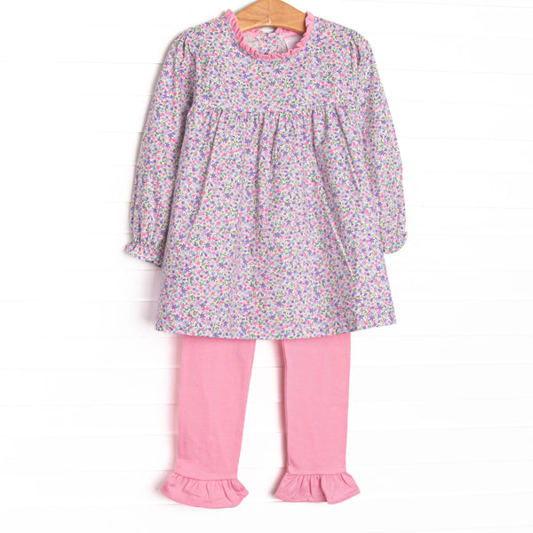 This set features purple floral fabric, pink piping and ruffle trim, and long sleeves. Coordinating pink ruffle leggings to match.