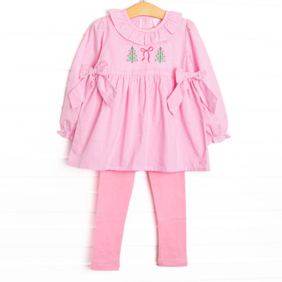 This set features a pink gingham print, bows on the sides, and Christmas tree and bow embroidery. Coordinating pink leggings to match.