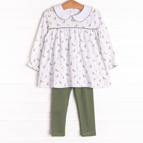 This legging set features a top in a mallard print with a peter pan collar, and coordinating green knit leggings.