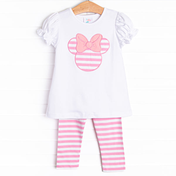 This adorable legging set features short sleeves, the sweetest mouse head applique, and coordinating pink striped leggings.