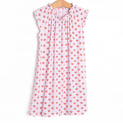  This gown is made of the extremely soft, stretchy bamboo viscose fabric that feels like butter and features a strawberry print. 