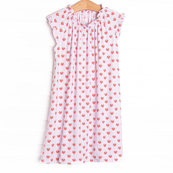  This gown is made of the extremely soft, stretchy bamboo viscose fabric that feels like butter and features a strawberry print. 