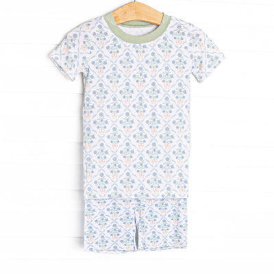 This set is made of the extremely soft, stretchy bamboo viscose fabric that feels like butter and features a blue floral and orange bow print.
